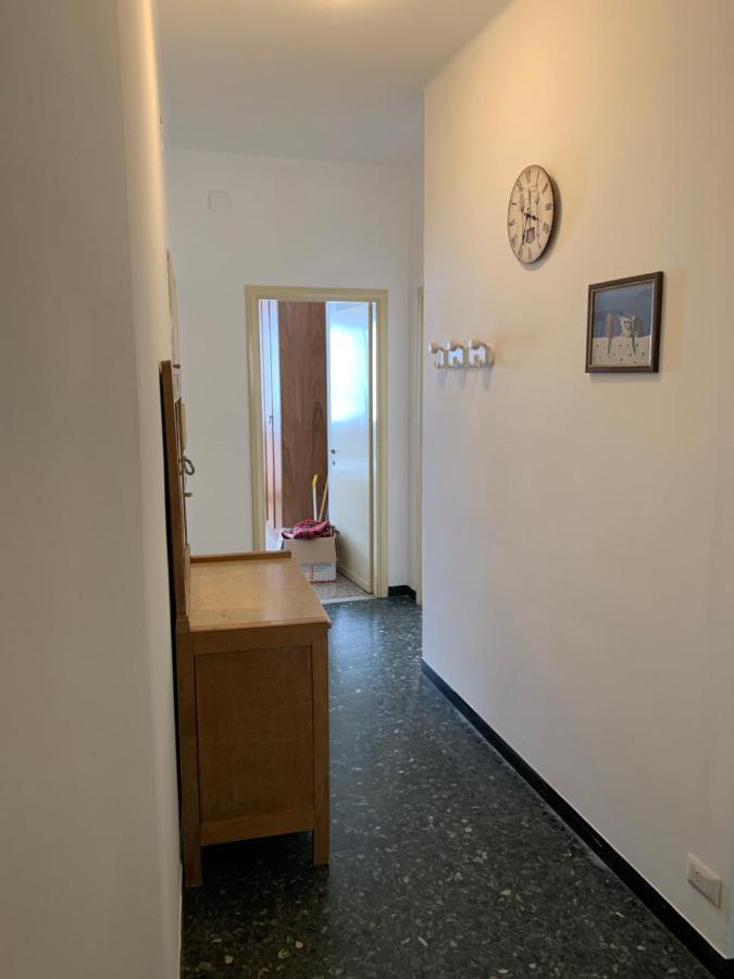 Casa Bianca 2 - Confortevole In Centro A Монелья Экстерьер фото