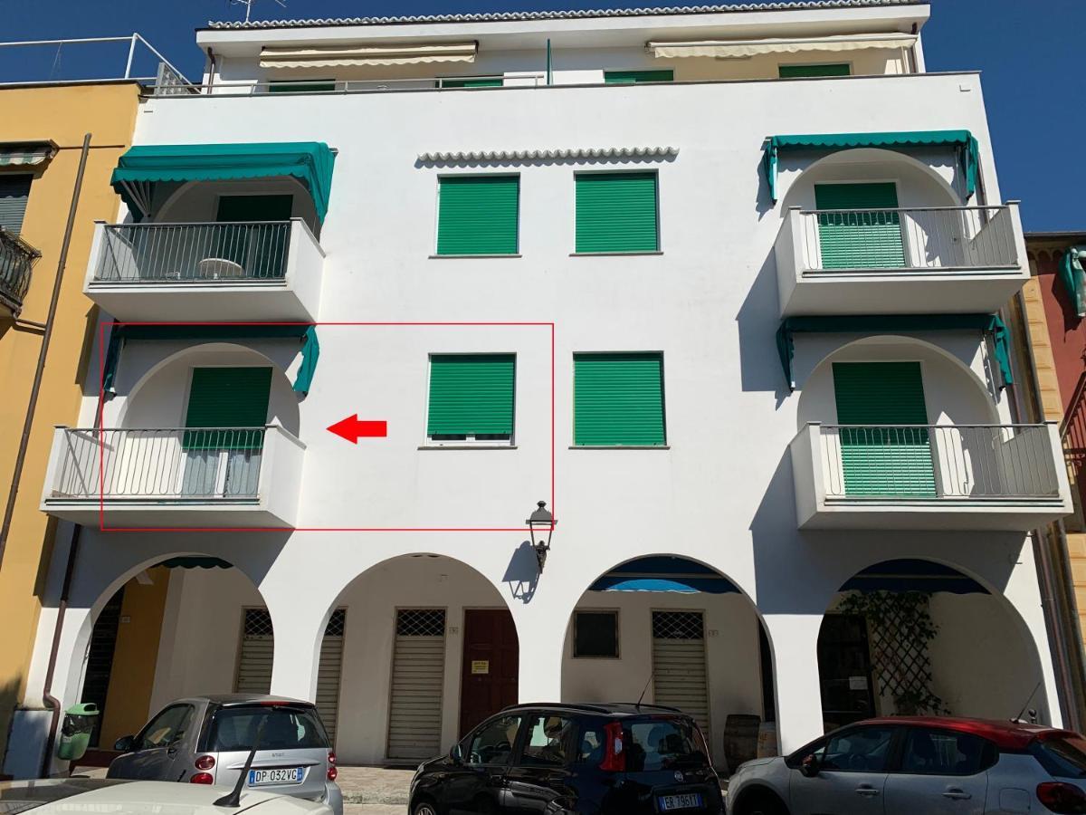 Casa Bianca 2 - Confortevole In Centro A Монелья Экстерьер фото